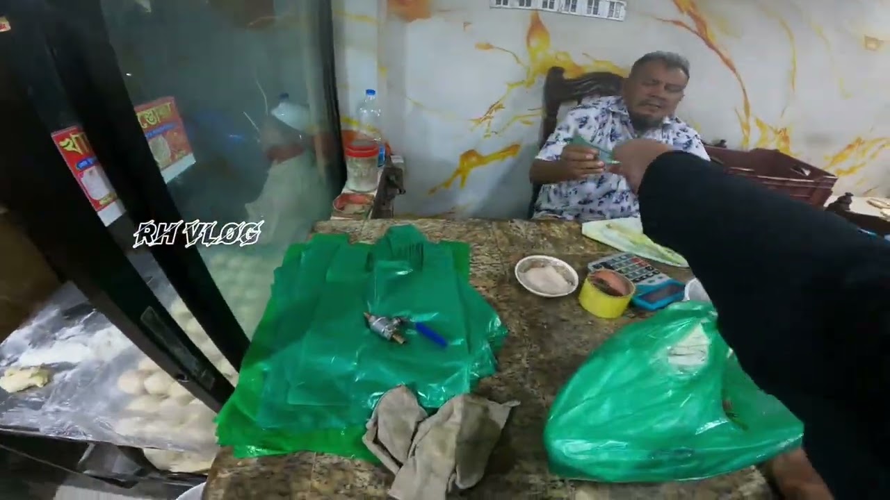 খাজা রেস্টুরেন্টের কোয়াটার গ্রিল চিকেন খাবো এই চিন্তা করে বাসা থেকে বের হওয়া#narayangonj 