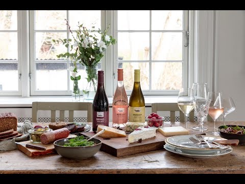Video: Sådan Serveres Vin Korrekt Til Bordet