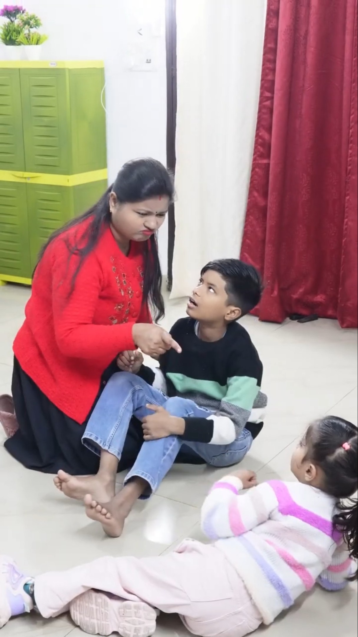 Bhaiya ko bachate huye lag gayi maha ko