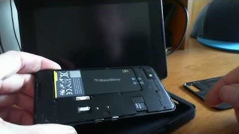 BlackBerry Z10 How to Remove Battery cover and Insert Micro SD card