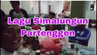 Partenggen Damma Silalahi,Cover N3 Trio.https://youtube.com/@adeputranainggolan1