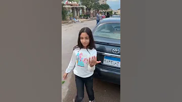 ياابيض يااسود مع امنيه القوه 
