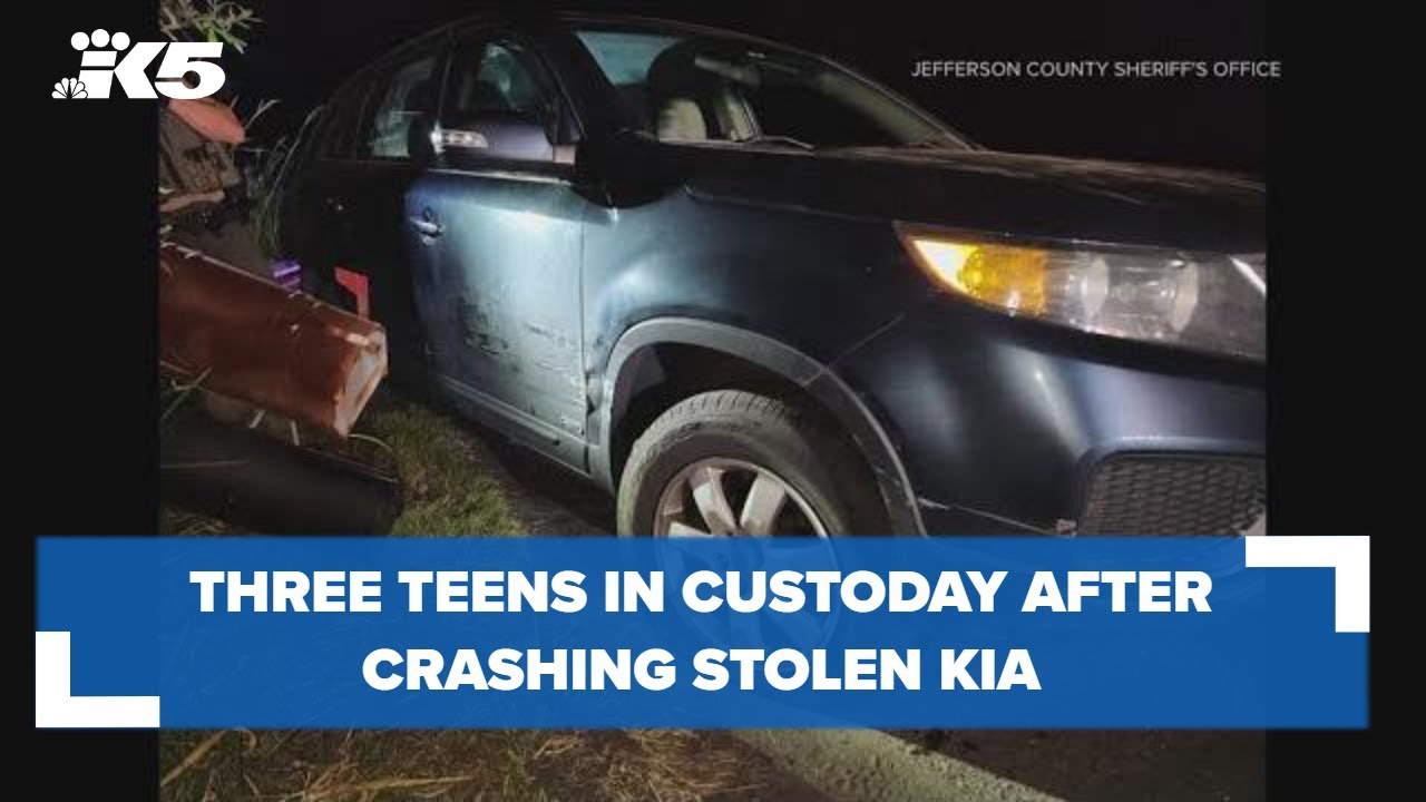 Three teens in custody after crashing stolen SUV - YouTube