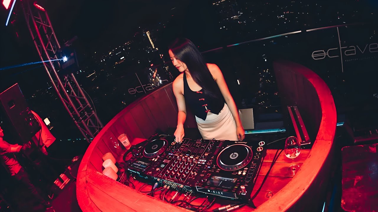 男人歌 。 兄弟想你了 。 今生缘 。 本色英雄 。 难得真兄弟 。 兄弟为你 。 江湖大道 。 患难见真情 。  朋友 。 男人花 Chinese Remix 2k25