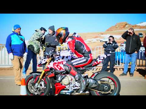 Day 3 - Carlin Dunne at Pikes Peak