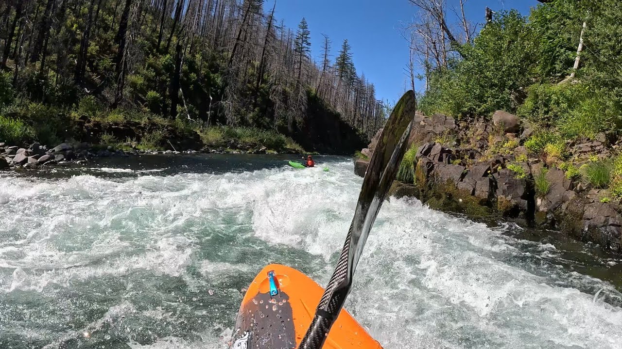 Kayaking the Carnage Run // Upper Clackamas River // 650 CFS // August 2025