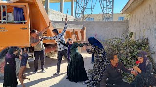 Download Lagu 🚪😱 The moment Hussein's mother threw Leila out... The young couple's strange decision! MP3