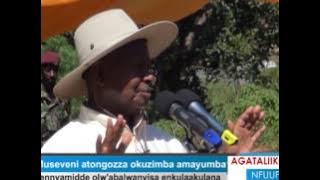 Museveni atongozza okuzimba amayumba