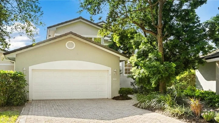 230 S PEPPERTREE DRIVE, VERO BEACH, FL Presented b...