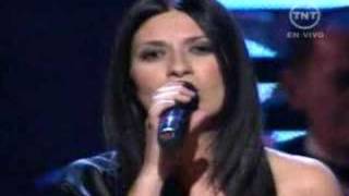 Andrea Bocelli & Laura Pausini  "Viva Ya" on Latin Grammys