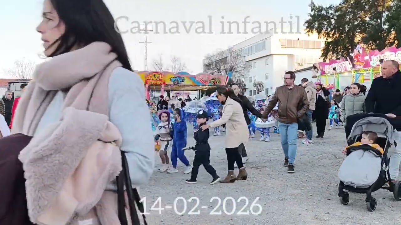 #frandeazuaga LLEGAN POR LA ESPLANADA FECSUR TODA ESTA MOCEDAD EN ESTE SABADO TARDE