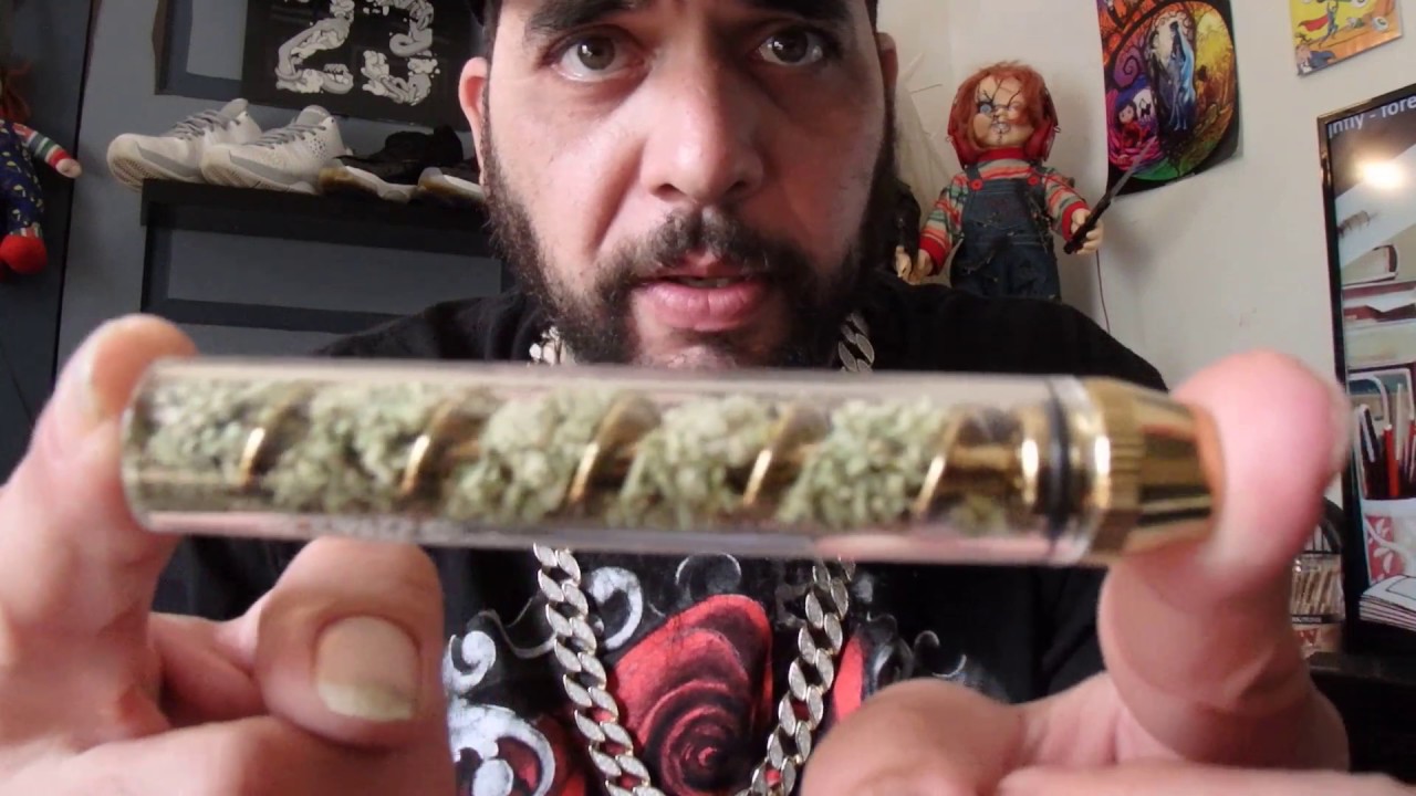 7Pipe Twisty Glass Blunt Review – Twisted Ways