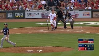 Votto gives Reds the lead with two-run jack