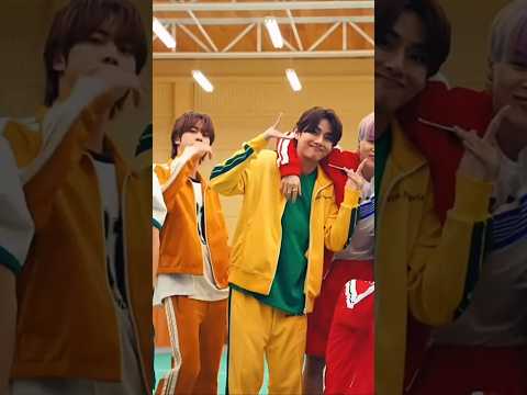 Handsome and cute 🥰🥰 #bts #armyxbts #shorts #taekook