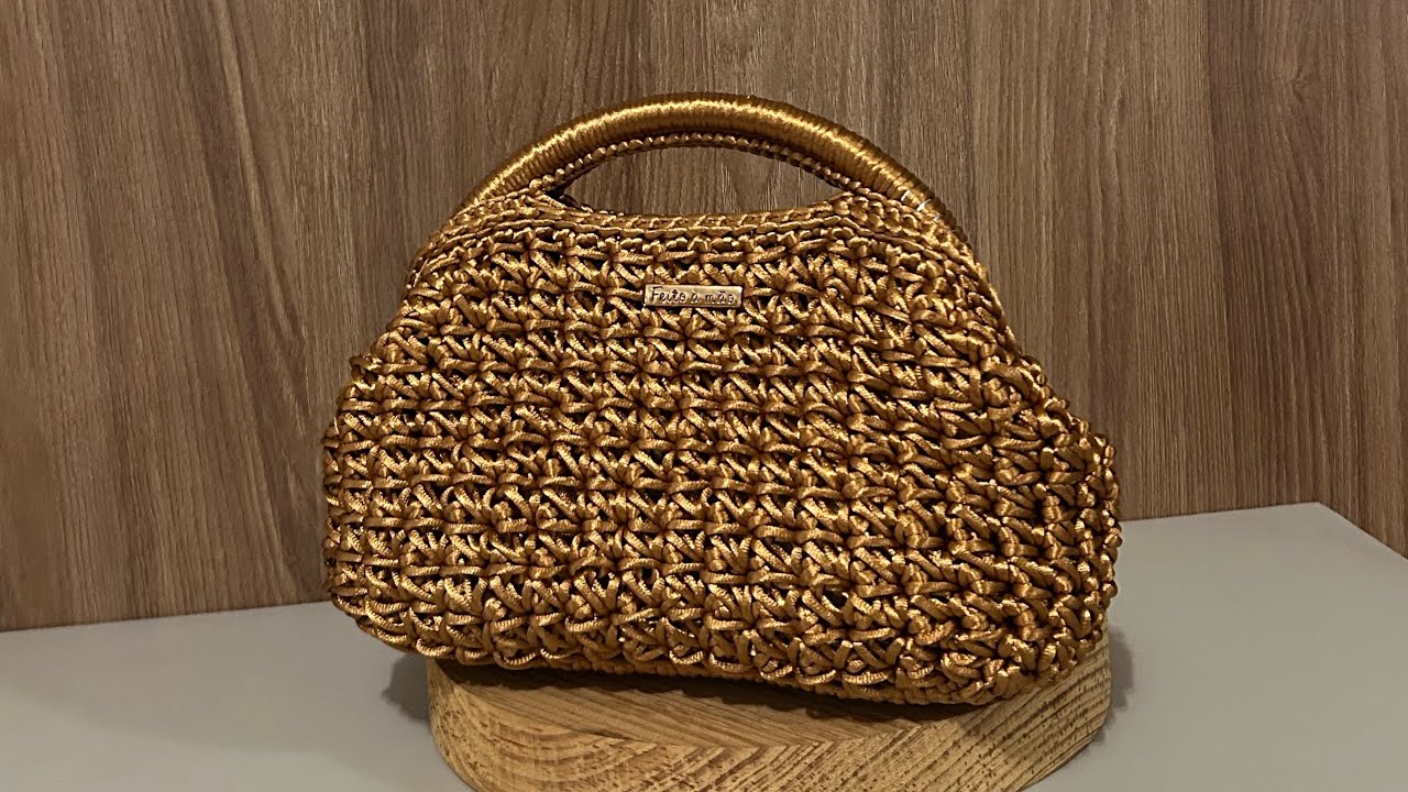 Tutorial Bolsa de Crochê com fecho boca de lobo .