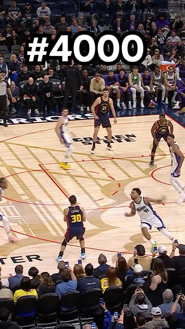 4,000 made 3PM for Stephen Curry!
