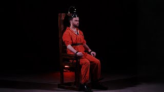 Does the person executed by an electric chair feel pain?