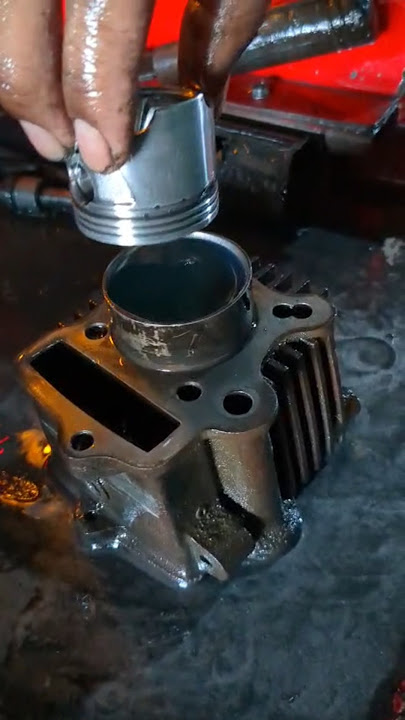 Motorcycle reboring cylinder piston fitting diesel polish #subscribe #shortsfeed #machine #fypp #yt