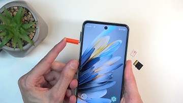 Wie lege ich SIM- und SD-Karte in das ZTE Blade A75 4G ein?