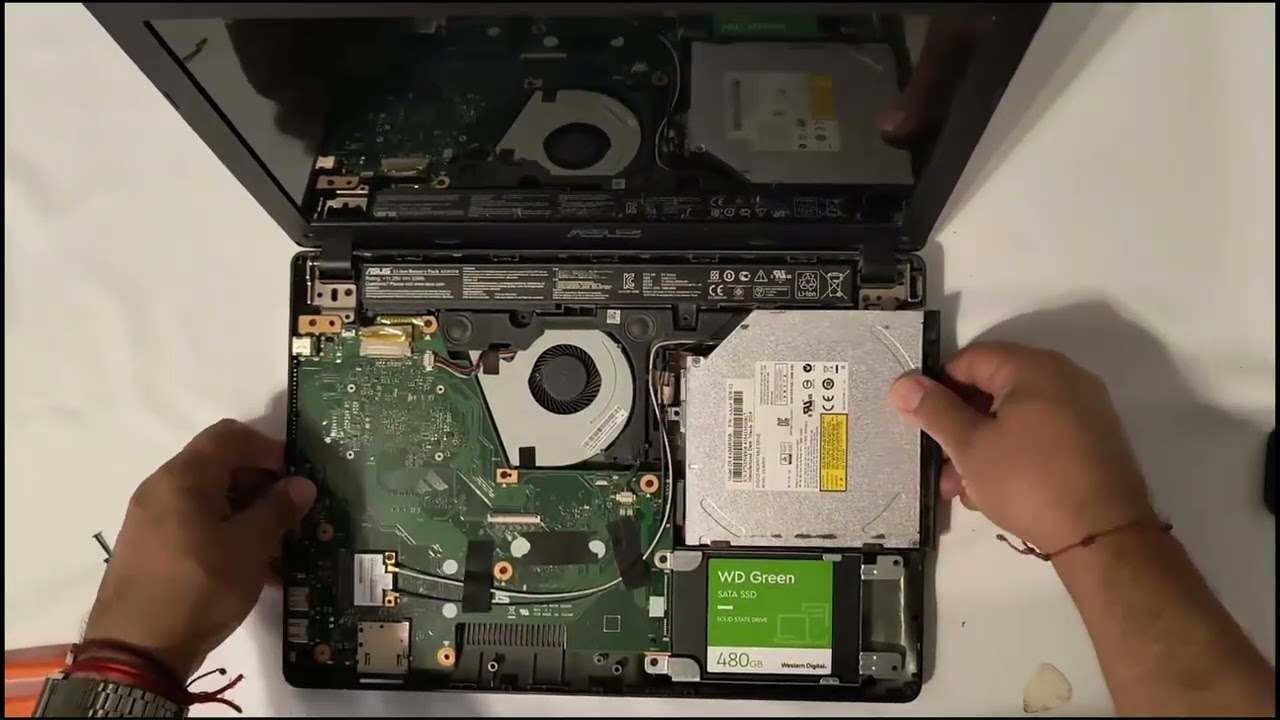 Asus X451M, cambio de HDD por SSD de 480GB WD