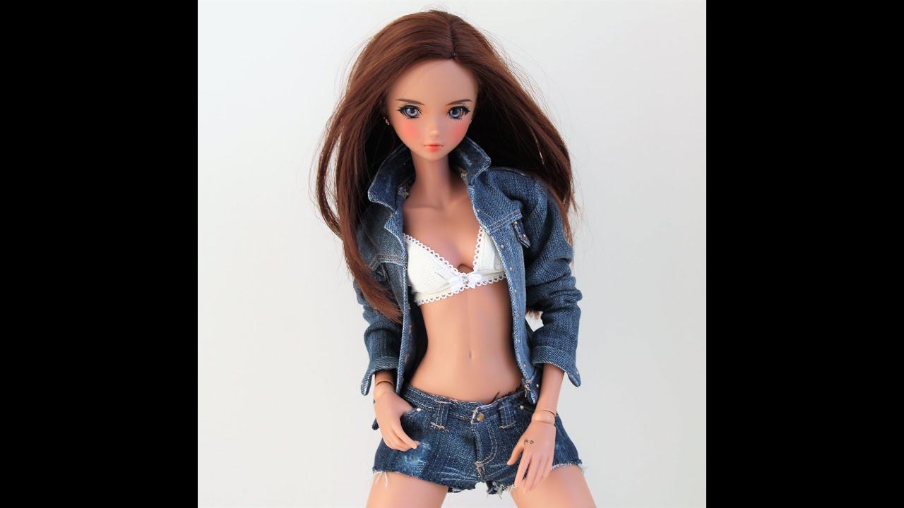 Smart Doll clothing – short denim jacket.