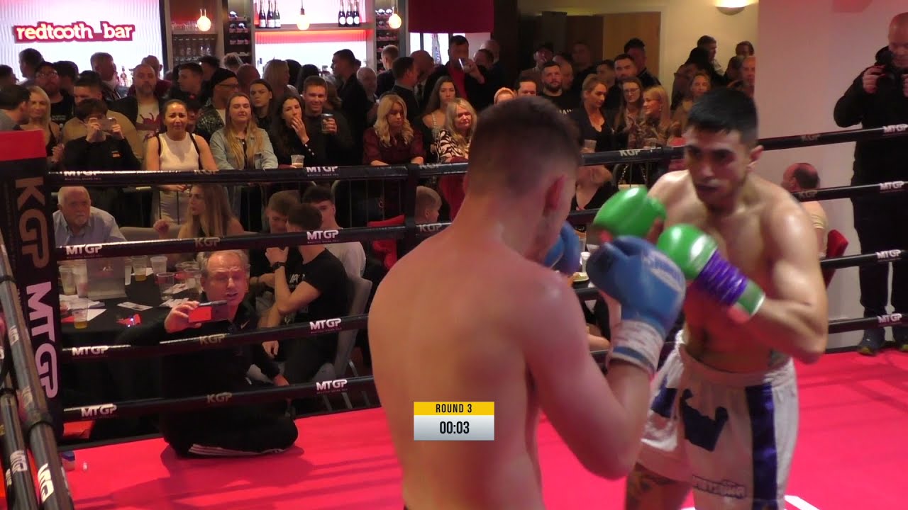 James Bullock vs Guillem Martinez de Arriba