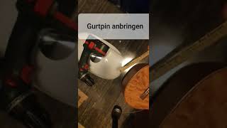 Gurtpin an Ukulele anbringen