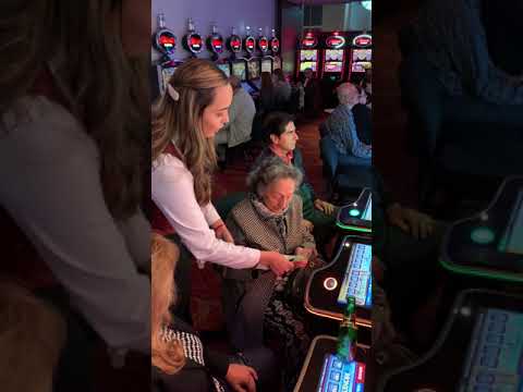 On the skateboard is crazy😭😭 #casino #slotscasinogames #casinogame #slot