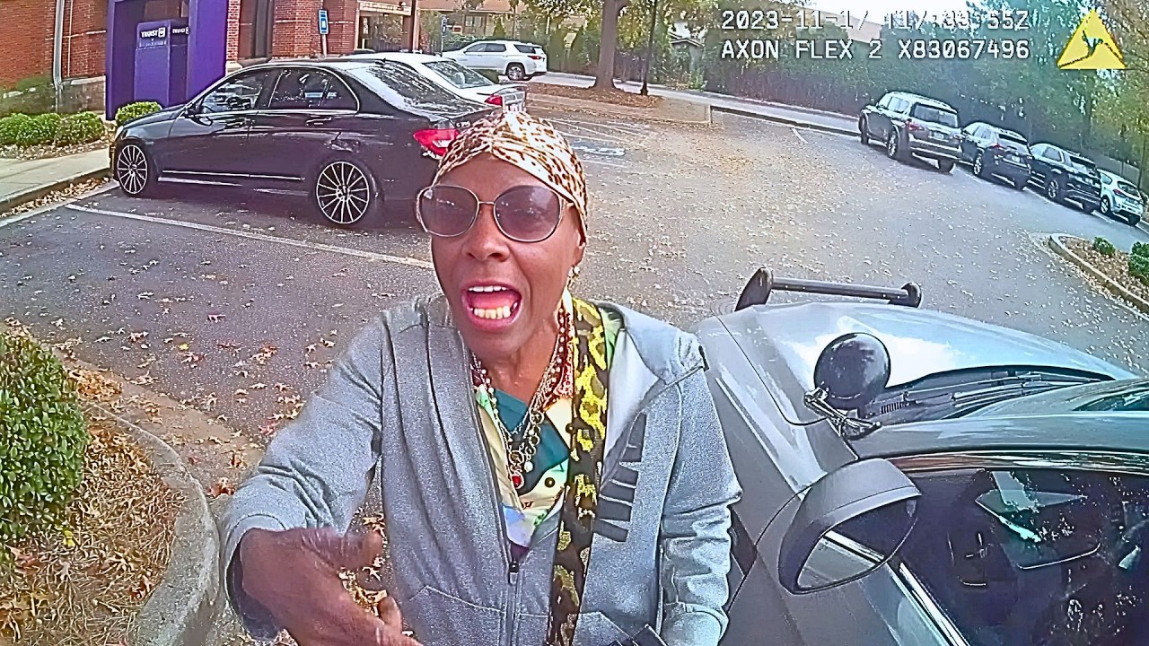 64-Year-Old Shoplifter Gets Caught Red-Handed And Plays The Victim