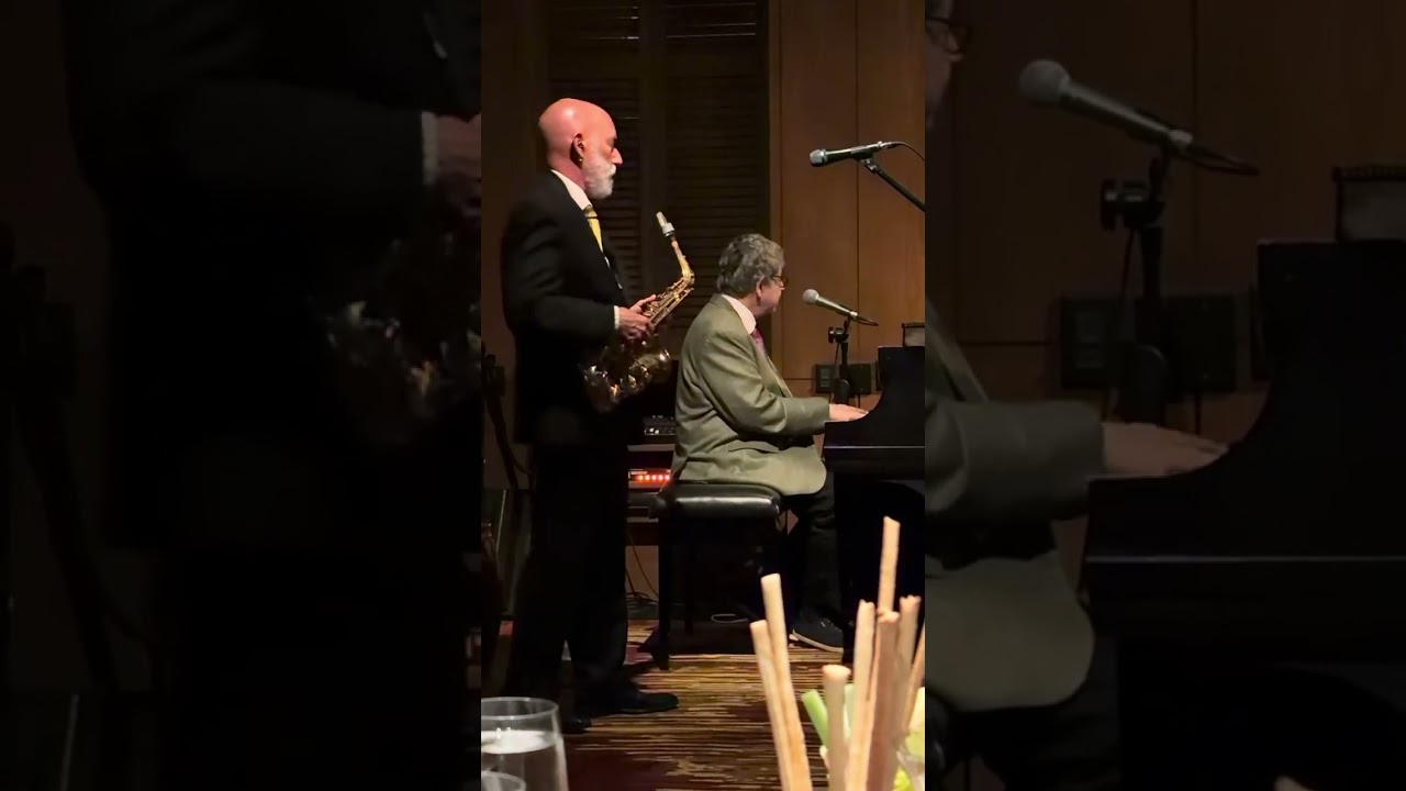 Lewers Lounge @Halekulani Hotel