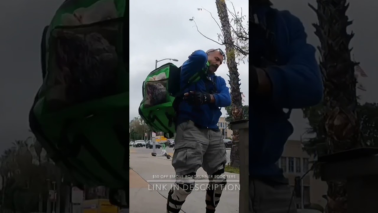 Электросамокат Doordash в Лос-Анджелесе. 54-летний водитель доминирует на Emove Roadrunner Pro.