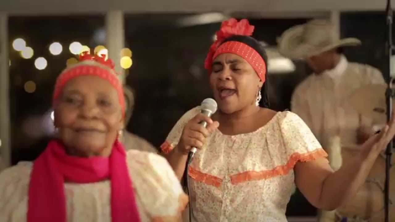 (HD) PETRONA MARTÍNEZ / EL VENTARRÓN : AMPLIFICADO (COLOMBIA)  EN VIVO