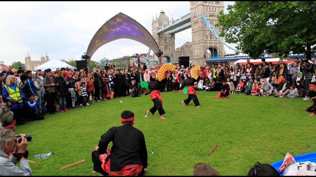 Pencak Silat demonstration in Indonesia Festival London 2016