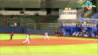 20140807-2 爆米花 綺麗vs威達 6上 陳胤澔適時安打 為綺麗添一分保險分
