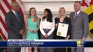 Youth Service Awards honors students' community service