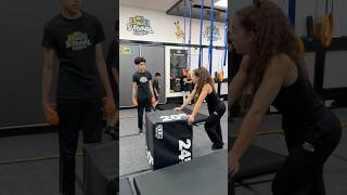 Amazing box jump work! 👏🏼 #calisthenicstraining #fitness #fitnessmotivation #strong #cardio