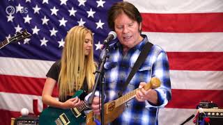 John Fogerty and the Fogerty Factory Perform \\