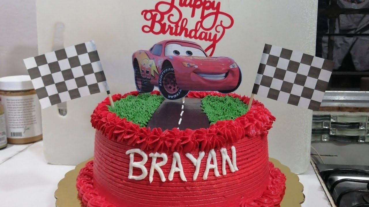 Decoración fácil de pastel De Rayo Mcqueen con Chantilly - YouTube