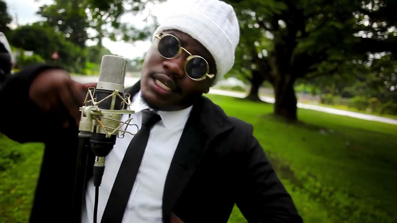 Jillz Geraldine - Pretty Chakanana ( Official Music Visualizer )