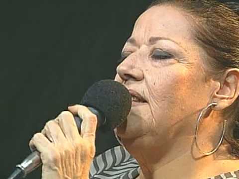 Clia canta "Serra da Boa Esperana" (Lamartine Babo...