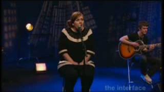Video voorbeeld van "ADELE - Chasing Pavements live acoustic (Spinner.com)"