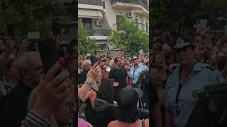 Πλήθος κόσμου στη Νίκαια για το λαϊκό προσκύνημα στο «παιδί της νύχτας» | NEWS 24/7