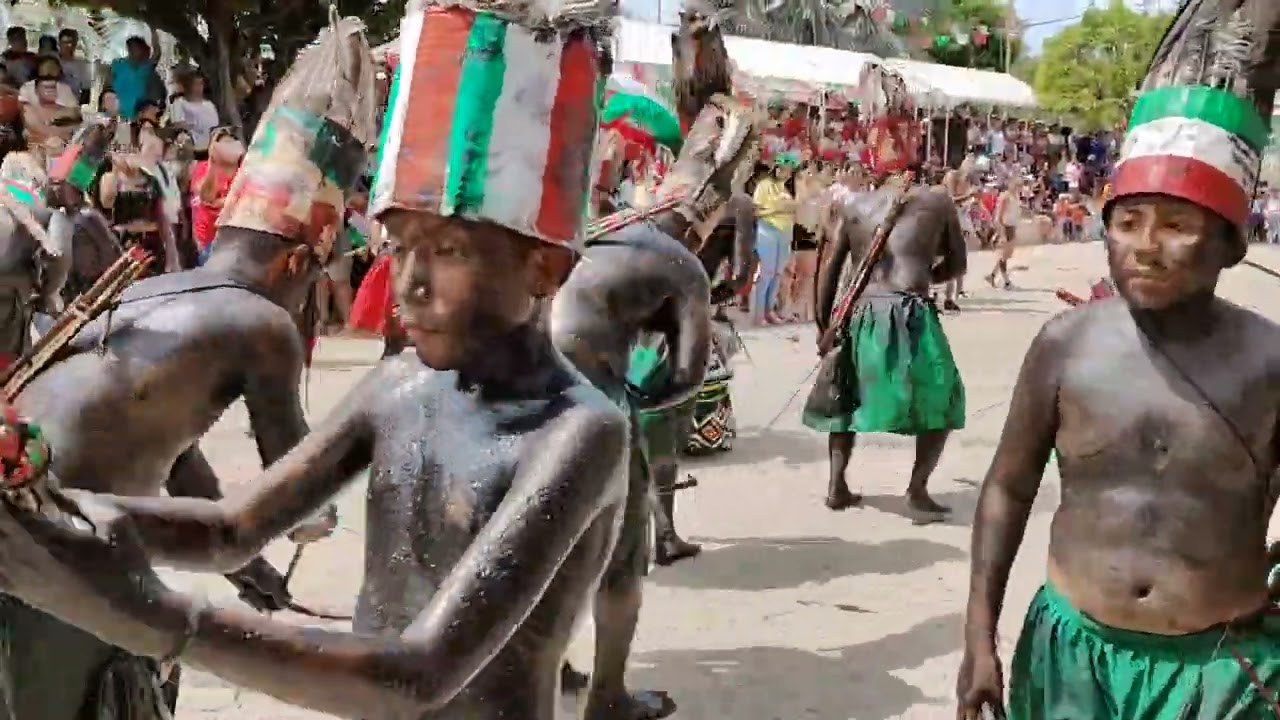 Danza de los apaches en Azoyú Guerrero - 16-09-2024