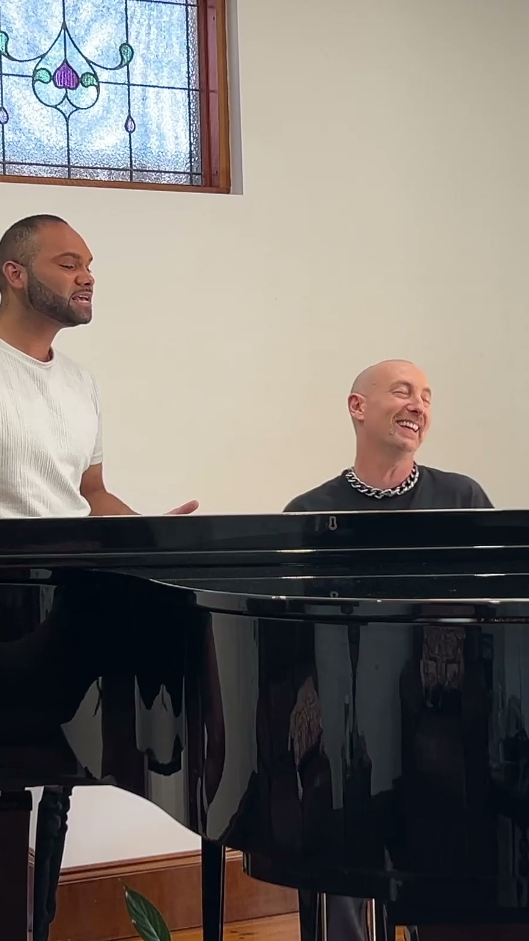 Gathered round one piano, Electric Fields give us a group performance of their song??#Eurovision2024