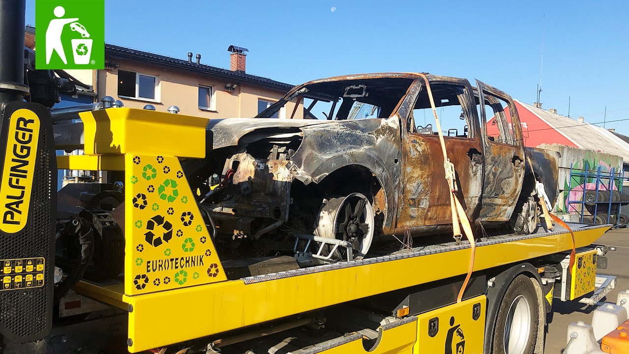 Další totálně SHOŘELÉ AUTO dovezené na autovrakoviště v Dobré | STORIES #26