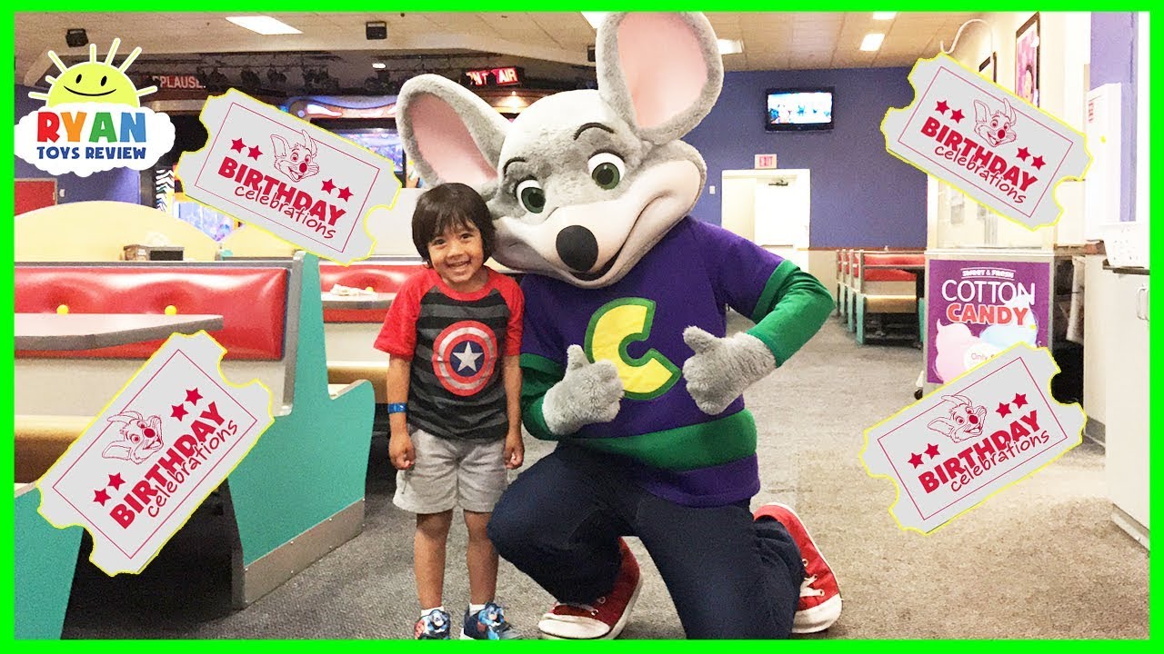 Chuck E Cheese Family Fun Indoor Activities For Kids Youtube - chuck e cheese but it s roblox youtube