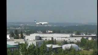 Westjet Boeing 737-600 Landing in Calgary (YYC) viewed from the Courtyard by Marriott Hotel