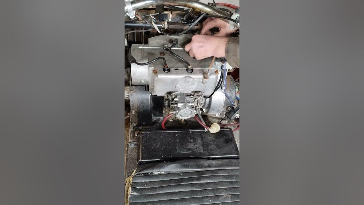 putting a rope in spark plug hole so engine won't spin. YouTube