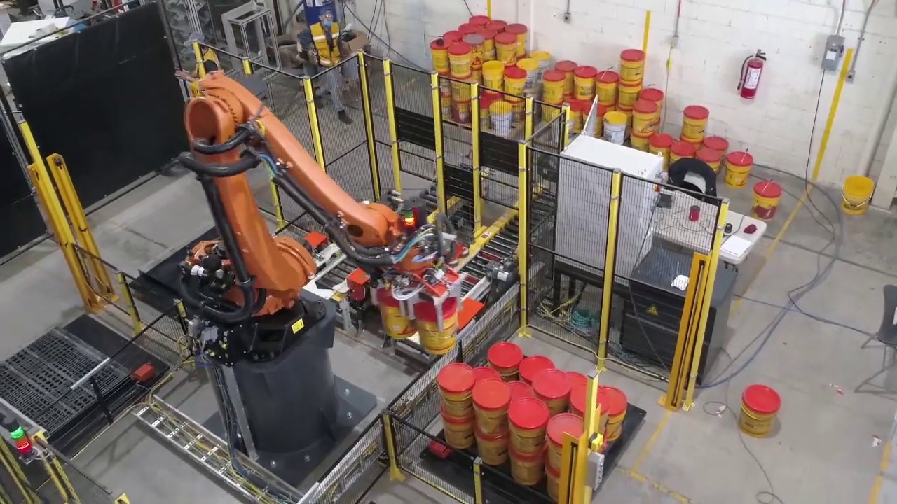 Celda robótica de paletizado de cubetas.
