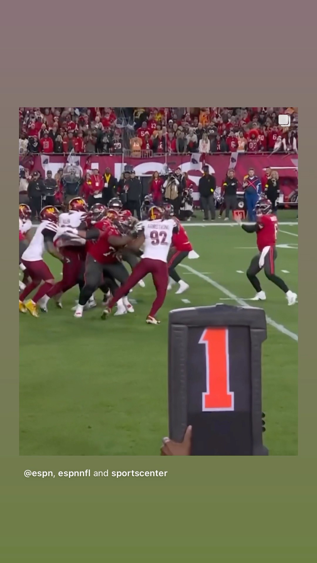 Over the helmet #hoodnews #buccaneers #bakermayfield #NFL #mikeevans #football #omg #how #wow #sport